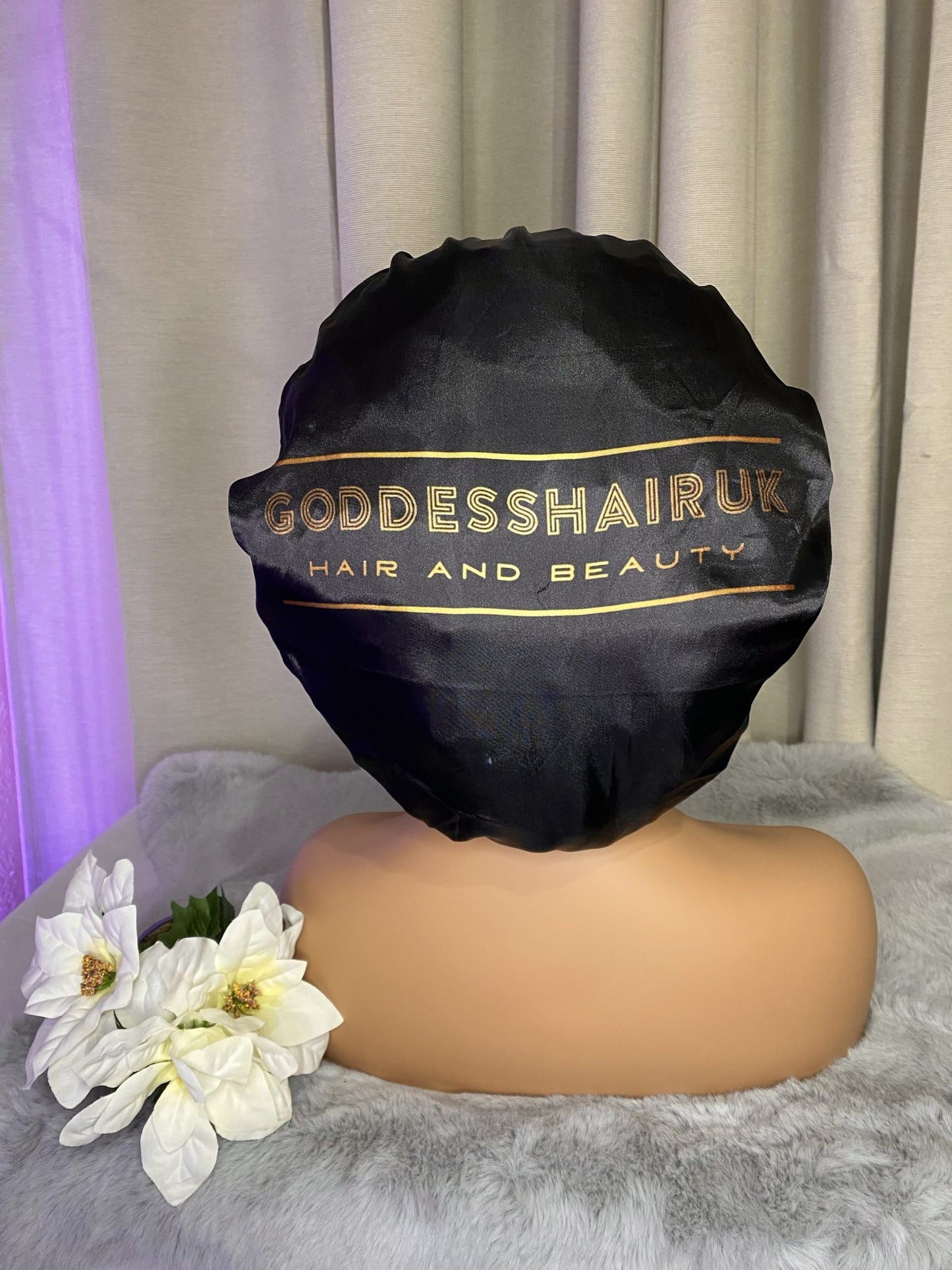 SATIN TIE-BONNET (REVERSIBLE)