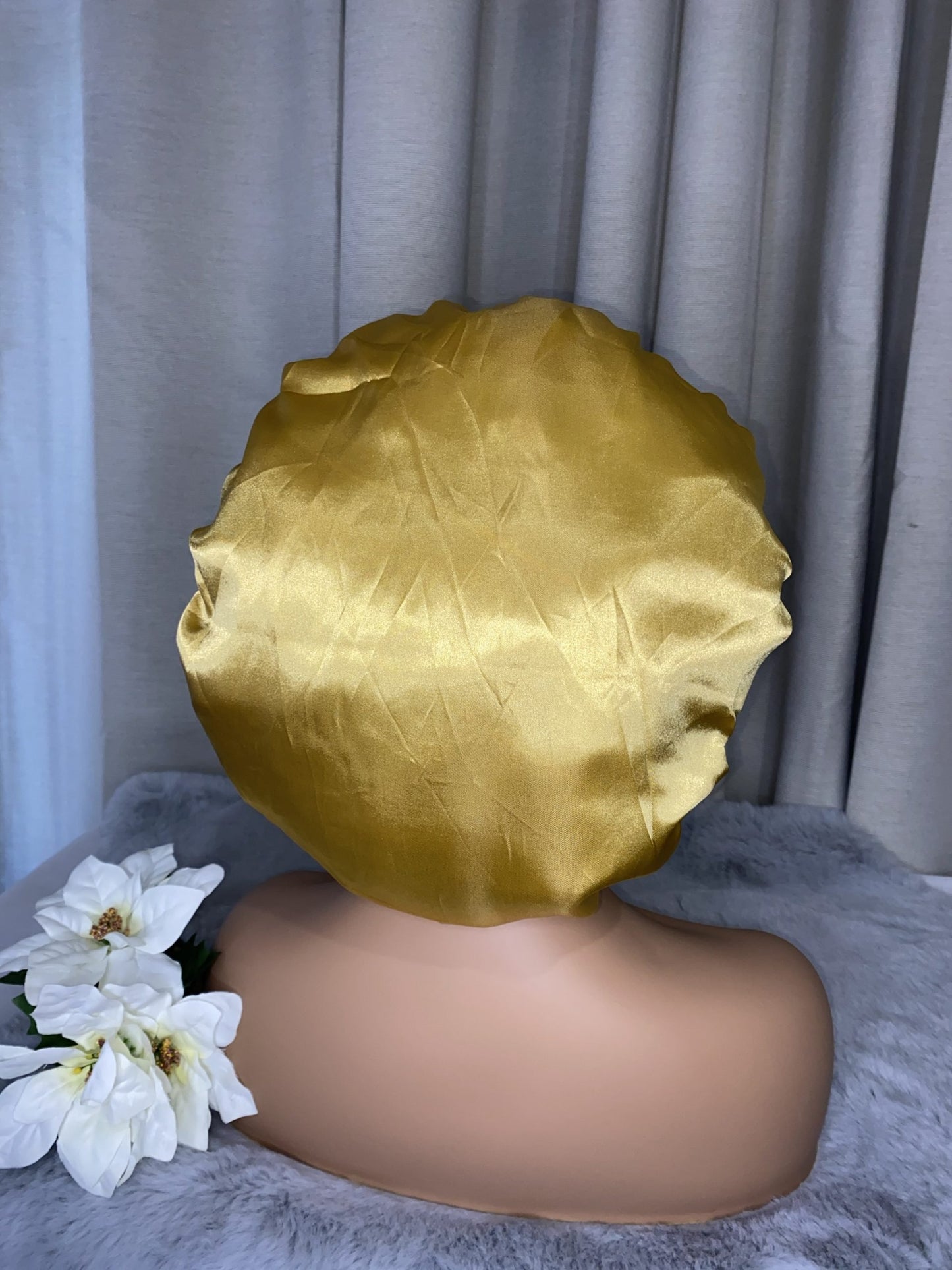 SATIN TIE-BONNET (REVERSIBLE)